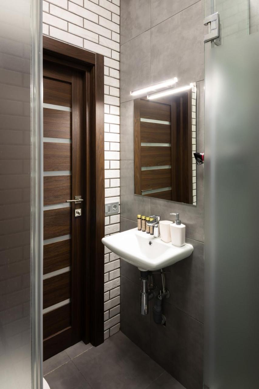 Lion King Danyla 1 Appartement Lviv Buitenkant foto
